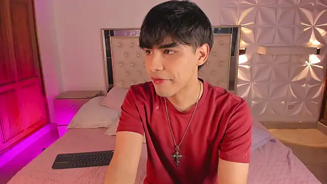 IamJuanJoc online show from June 2026 03:48:02 AM