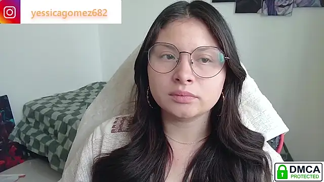 Snapshot of yessica_gomez01 chatting on February 2026 01:47:01 PM yessica gomez01 online show from February 2026 01:47:01 PM