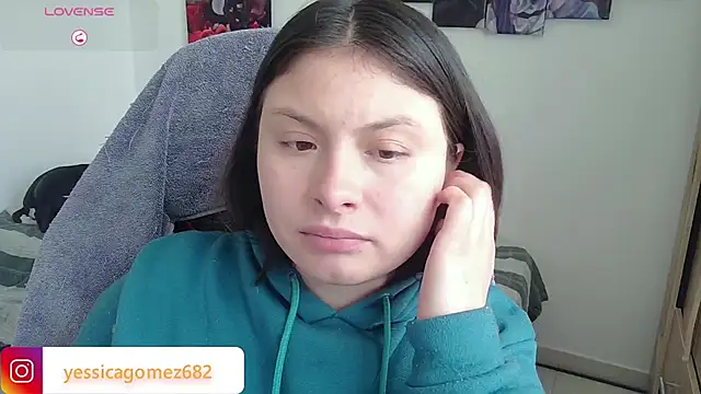 Snapshot of yessica_gomez01 chatting on February 2026 01:51:02 PM yessica gomez01 online show from February 2026 01:51:02 PM