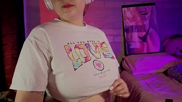 Mia Franklyn online show from March 2026 12:43:02 AM