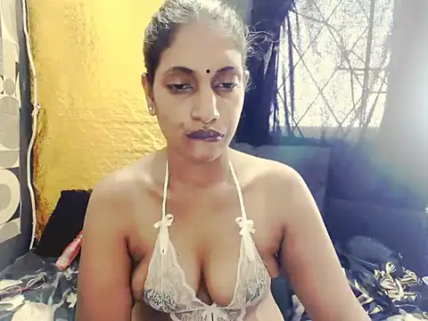 indianhoney69 online show from February 2026 06:40:02 AM
