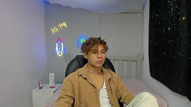 Anyelo Twink online show from February 2026 08:14:02 PM