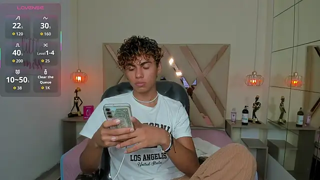 Anyelo Twink online show from May 2026 08:59:01 PM