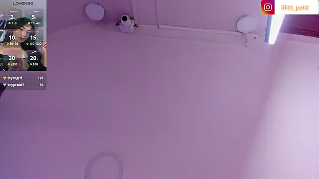 lilith petit  online show from April 2026 08:09:02 PM