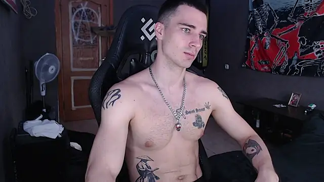 Snapshot of Jack_loveeee chatting on June 2026 08:05:02 AM Jack loveeee online show from June 2026 08:05:02 AM