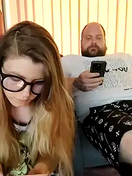 MochiNy4n online show from June 2026 04:50:02 PM