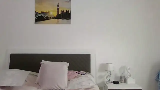 Clara1986 online show from May 2026 08:22:01 AM