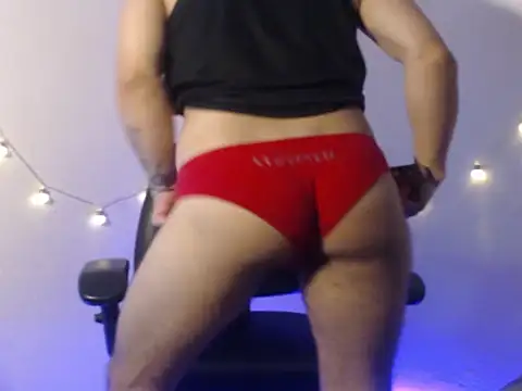 CherryH0ttie online show from March 2026 04:01:02 AM