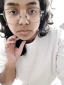 therealsun8 online show from February 2026 06:13:01 PM