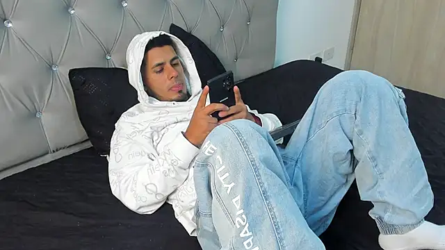 Snapshot of Kiltrohot chatting on February 2026 01:20:02 AM Kiltrohot online show from February 2026 01:20:02 AM