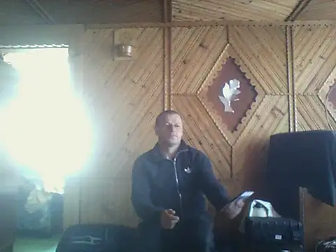 Ivan9iutt online show from May 2026 07:14:01 AM