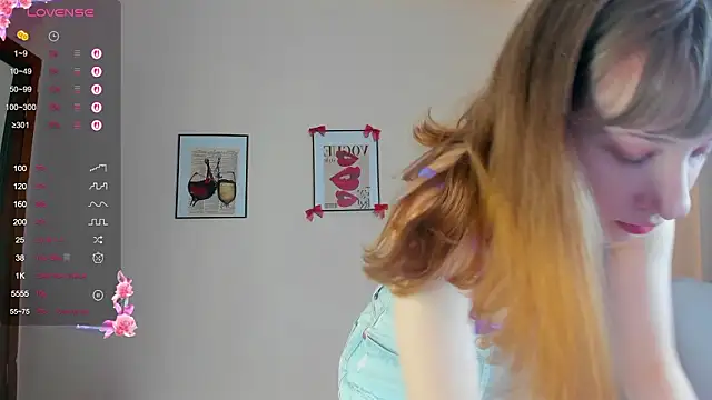 Snapshot of tracy_aw chatting on February 2026 07:51:02 AM tracy aw online show from February 2026 07:51:02 AM