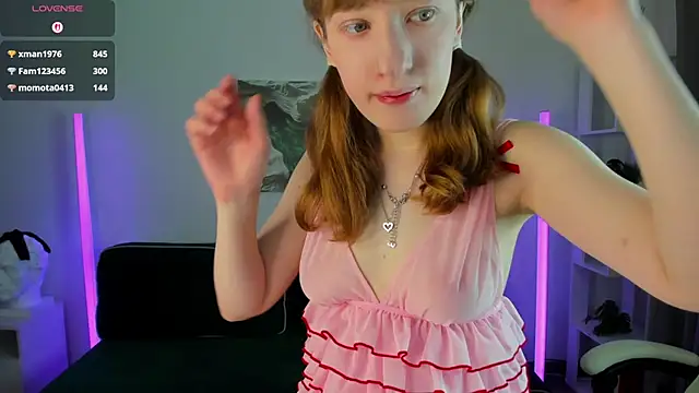 Snapshot of tracy_aw chatting on February 2026 07:48:01 AM tracy aw online show from February 2026 07:48:01 AM