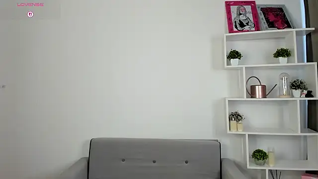 Snapshot of tracy_aw chatting on February 2026 06:01:02 AM tracy aw online show from February 2026 06:01:02 AM