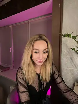 AnesaKis online show from April 2026 10:15:02 PM