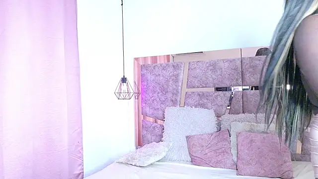 Snapshot of JuliKeita chatting on February 2026 02:53:01 AM JuliKeita online show from February 2026 02:53:01 AM