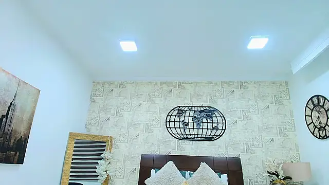 Snapshot of emily_clarkk_ chatting on February 2026 07:17:02 PM emily clarkk online show from February 2026 07:17:02 PM