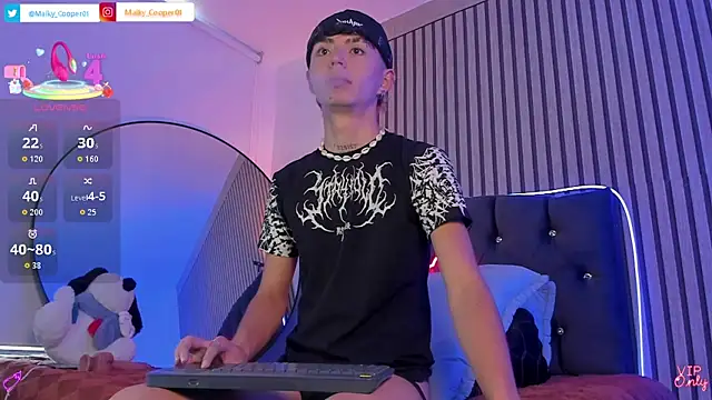 Maiky Cooper01 online show from July 2026 04:57:02 PM