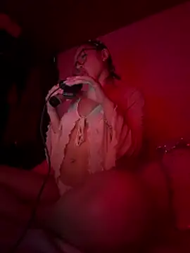 Snapshot of OriannaWolf chatting on February 2026 01:34:02 AM OriannaWolf online show from February 2026 01:34:02 AM