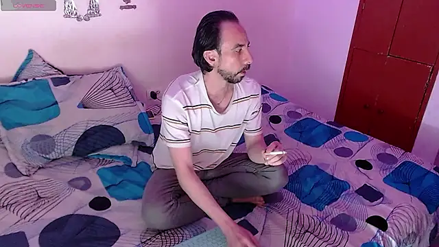 Snapshot of couple__party_ chatting on February 2026 02:21:02 AM couple party online show from February 2026 02:21:02 AM