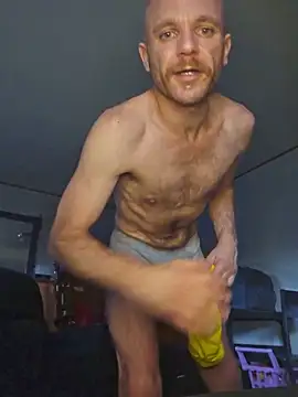 Snapshot of FrankieFuckMe chatting on May 2026 11:21:02 PM FrankieFuckMe online show from May 2026 11:21:02 PM