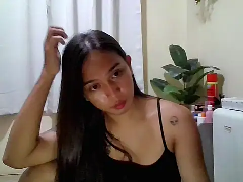 LOVELYMAYUMIE online show from May 2026 05:21:02 PM
