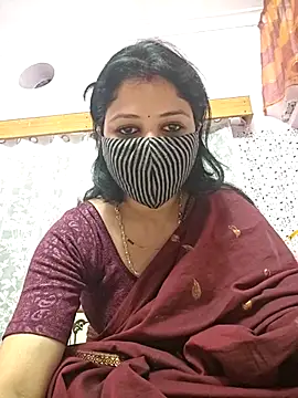 Priyaji7575 online show from February 2026 11:18:01 AM