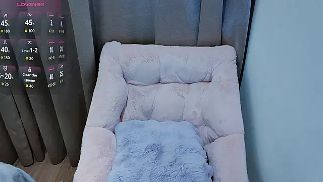 Snapshot of Mia-zhan chatting on February 2026 10:04:02 PM Mia-zhan online show from February 2026 10:04:02 PM