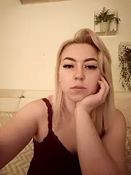 MeissyLux online show from February 2026 08:18:01 PM