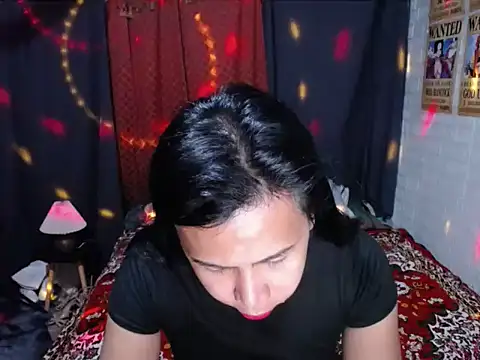 BriannaCruz24 online show from May 2026 12:00:01 PM