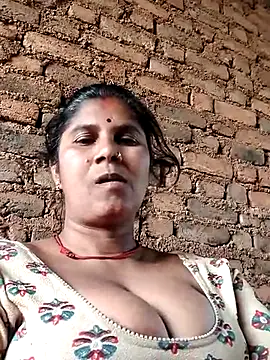 Hot di97 online show from March 2026 10:07:02 AM