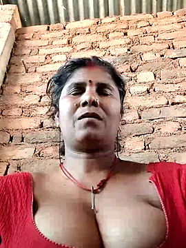 Hot di97 online show from April 2026 03:15:02 AM