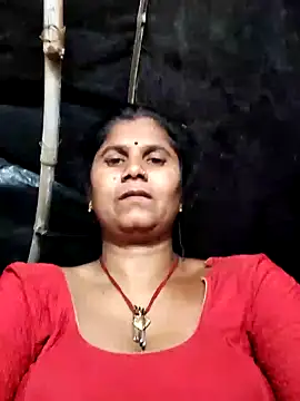 Hot di97 online show from May 2026 03:06:01 PM