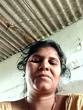Hot di97 online show from May 2026 02:53:02 AM
