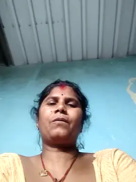 Hot di97 online show from May 2026 02:02:01 PM