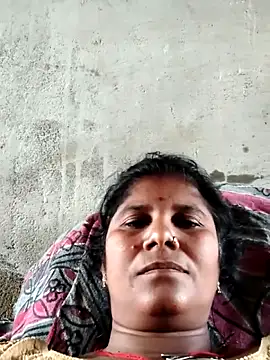 Hot di97 online show from May 2026 10:50:03 PM