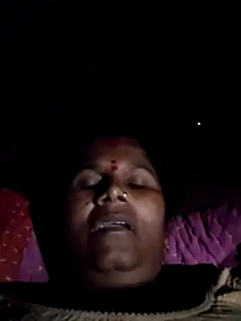 Hot di97 online show from July 2026 09:39:02 PM
