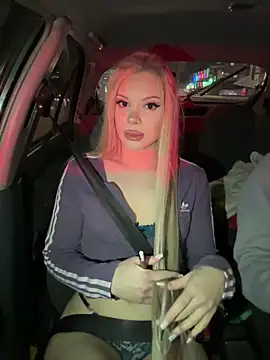 Snapshot of AlyssaFoxx_ chatting on February 2026 06:56:01 PM AlyssaFoxx online show from February 2026 06:56:01 PM