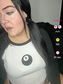 Miss CurvesXXX online show from May 2026 03:06:02 PM