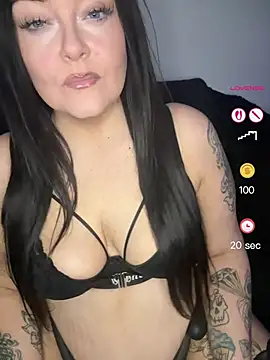 Miss CurvesXXX online show from May 2026 10:16:01 PM