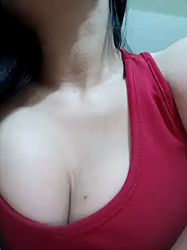 Snapshot of Lyly-68688 chatting on March 2026 02:18:01 AM Lyly-68688 online show from March 2026 02:18:01 AM