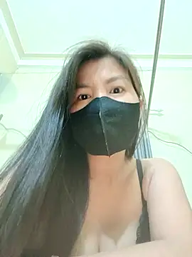 Snapshot of Lyly-68688 chatting on March 2026 04:01:01 PM Lyly-68688 online show from March 2026 04:01:01 PM