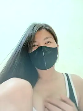 Snapshot of Lyly-68688 chatting on March 2026 02:13:01 AM Lyly-68688 online show from March 2026 02:13:01 AM