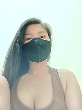 Snapshot of Lyly-68688 chatting on April 2026 02:28:01 PM Lyly-68688 online show from April 2026 02:28:01 PM