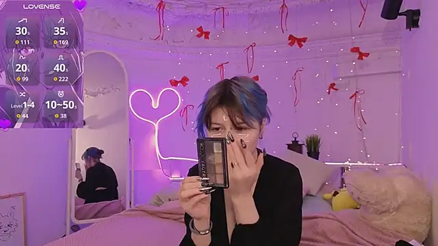 Ashley Veil online show from March 2026 08:35:02 PM