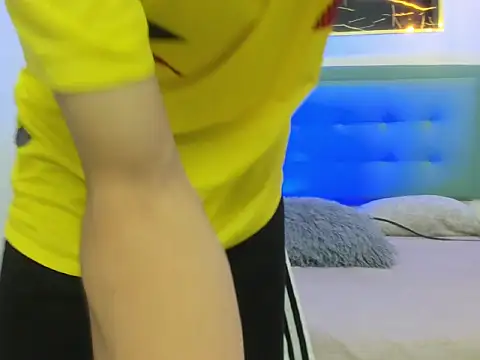 XanderGrey8 online show from January 2026 07:23:01 PM