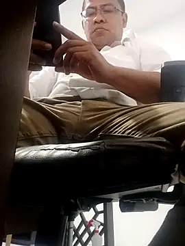 Snapshot of Antony-5045 chatting on January 2026 08:13:02 PM Antony-5045 online show from January 2026 08:13:02 PM