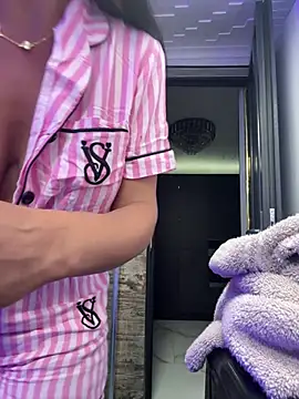 Missolevelvet online show from May 2026 11:21:01 PM