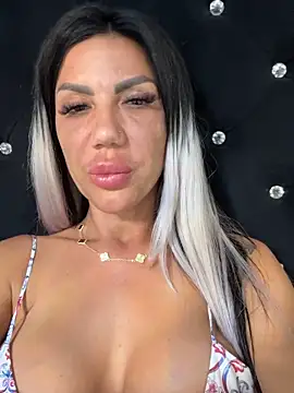 Missolevelvet online show from May 2026 08:17:01 PM