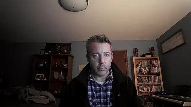 chrisw8140 online show from February 2026 02:10:01 AM